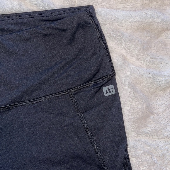 Active pants - Picture 3 of 5